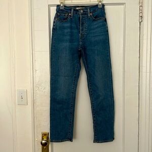 Levi’s wedgie straight medium wash
